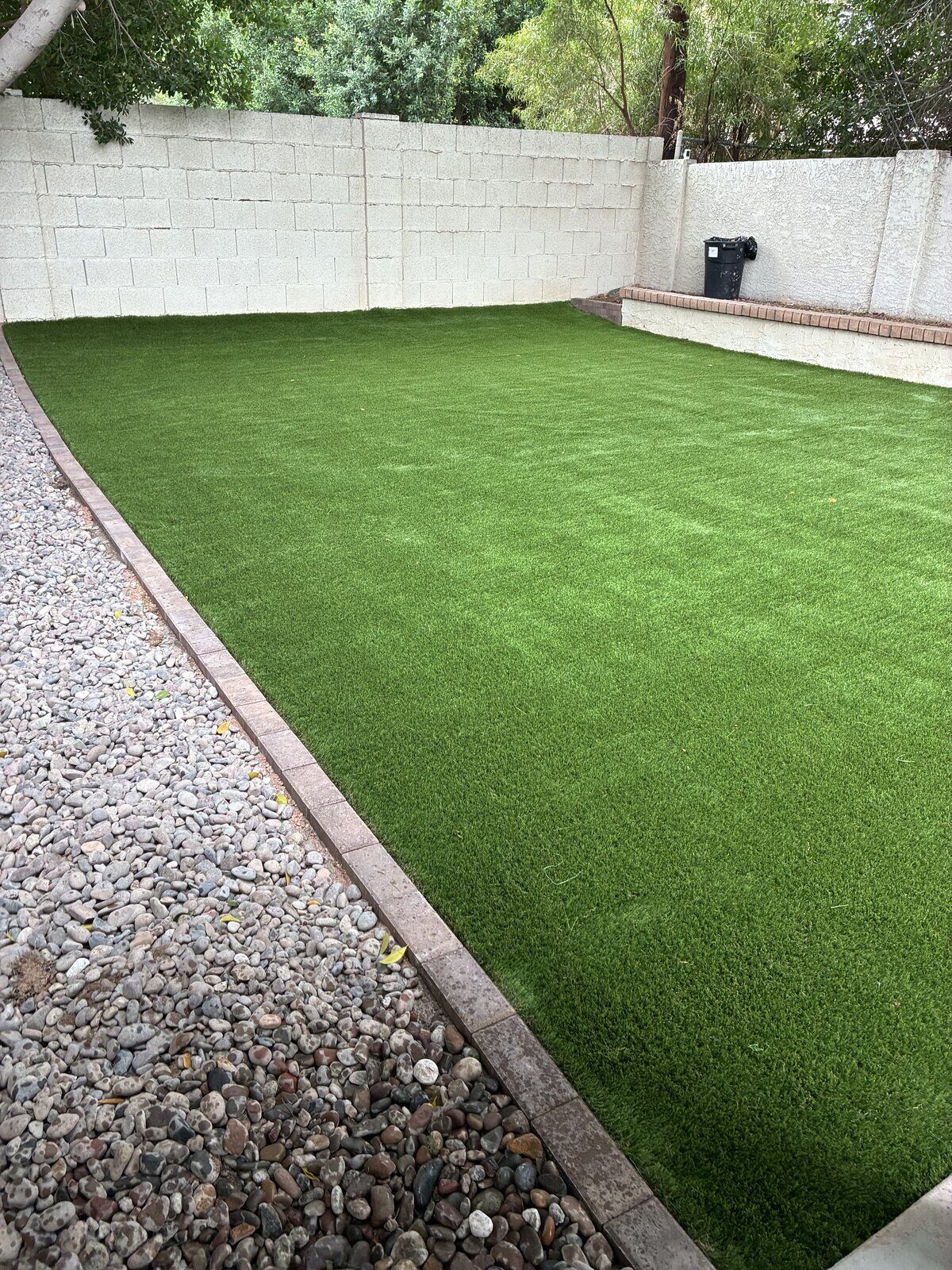 Artificial Turf with Stone Border